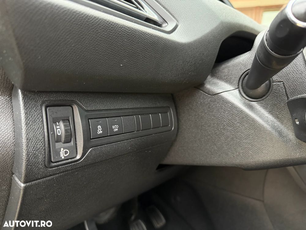 Peugeot 308 - 10