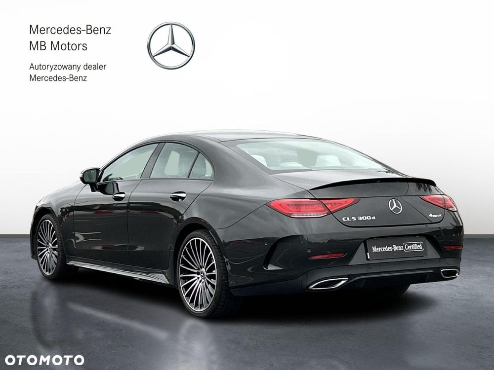 Mercedes-Benz CLS - 4