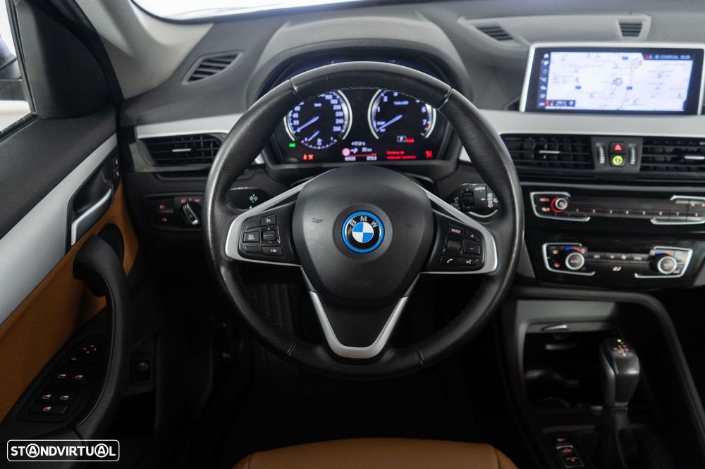 BMW X1 25 e xDrive Corporate Edition - 27
