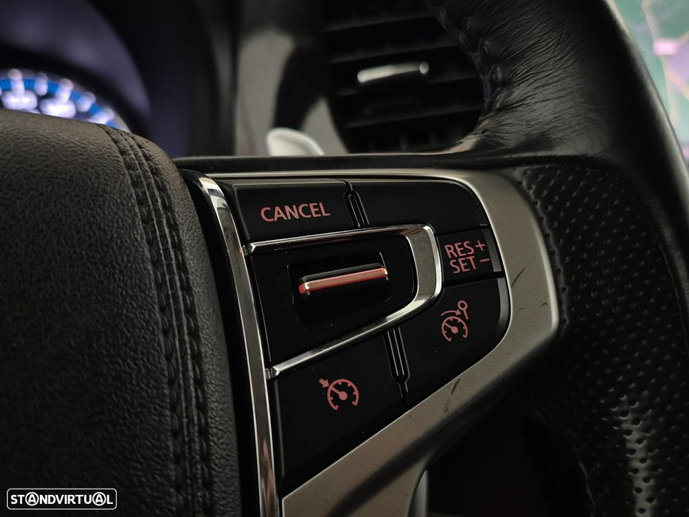 Mitsubishi Outlander 2.0 Intense Navi - 24
