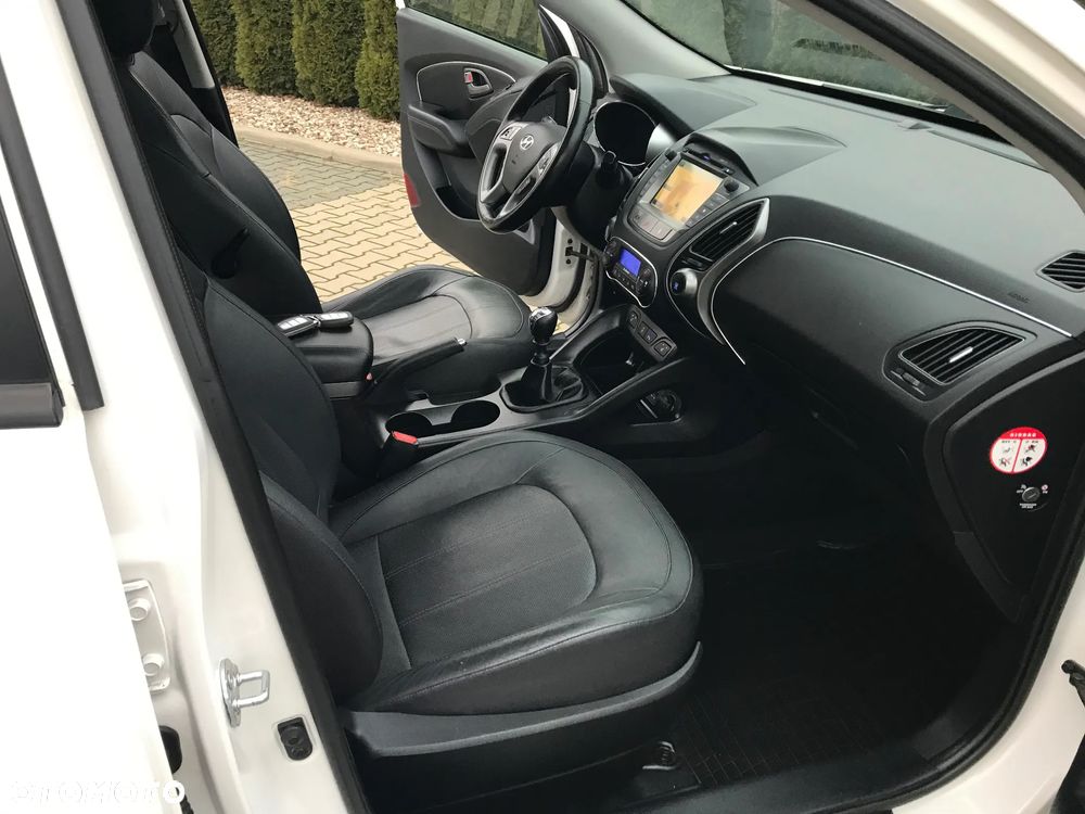 Hyundai ix35 2.0 CRDi 4WD Premium - 34