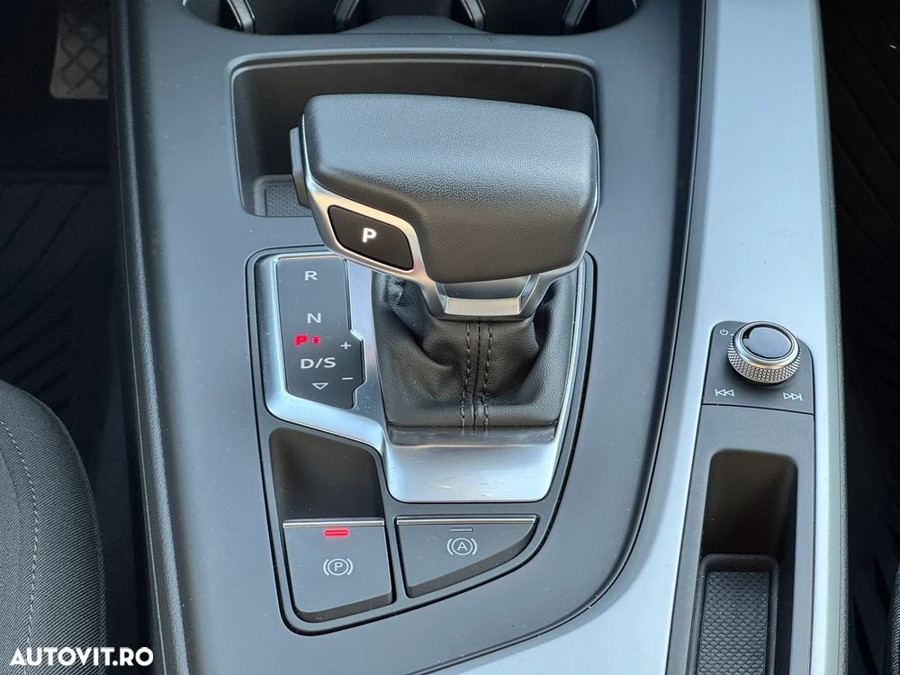 Audi A4 Limuzina 35 TFSI S tronic MHEV Basic - 25