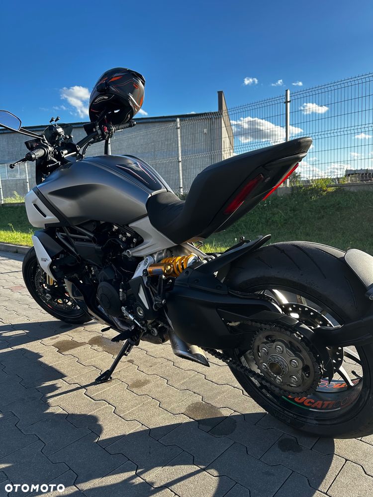 Ducati Diavel - 16
