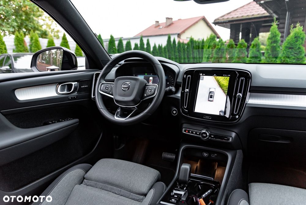 Volvo XC 40 B4 B DKG Ultimate Dark - 26