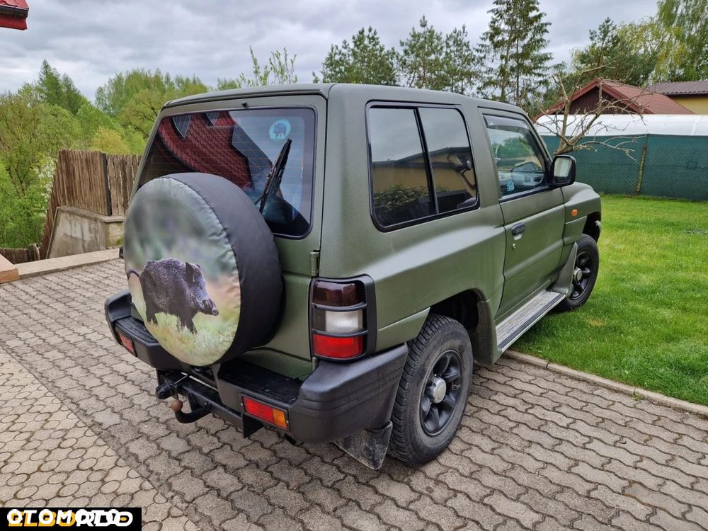 Mitsubishi Pajero - 1