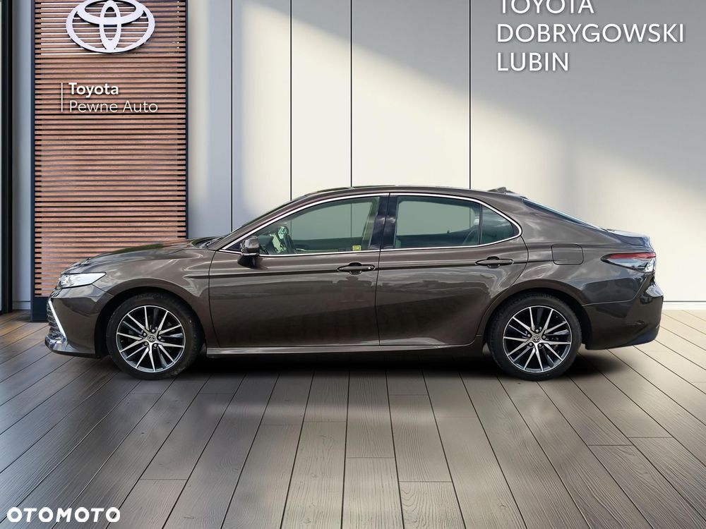 Toyota Camry 2.5 Hybrid Executive CVT - 2
