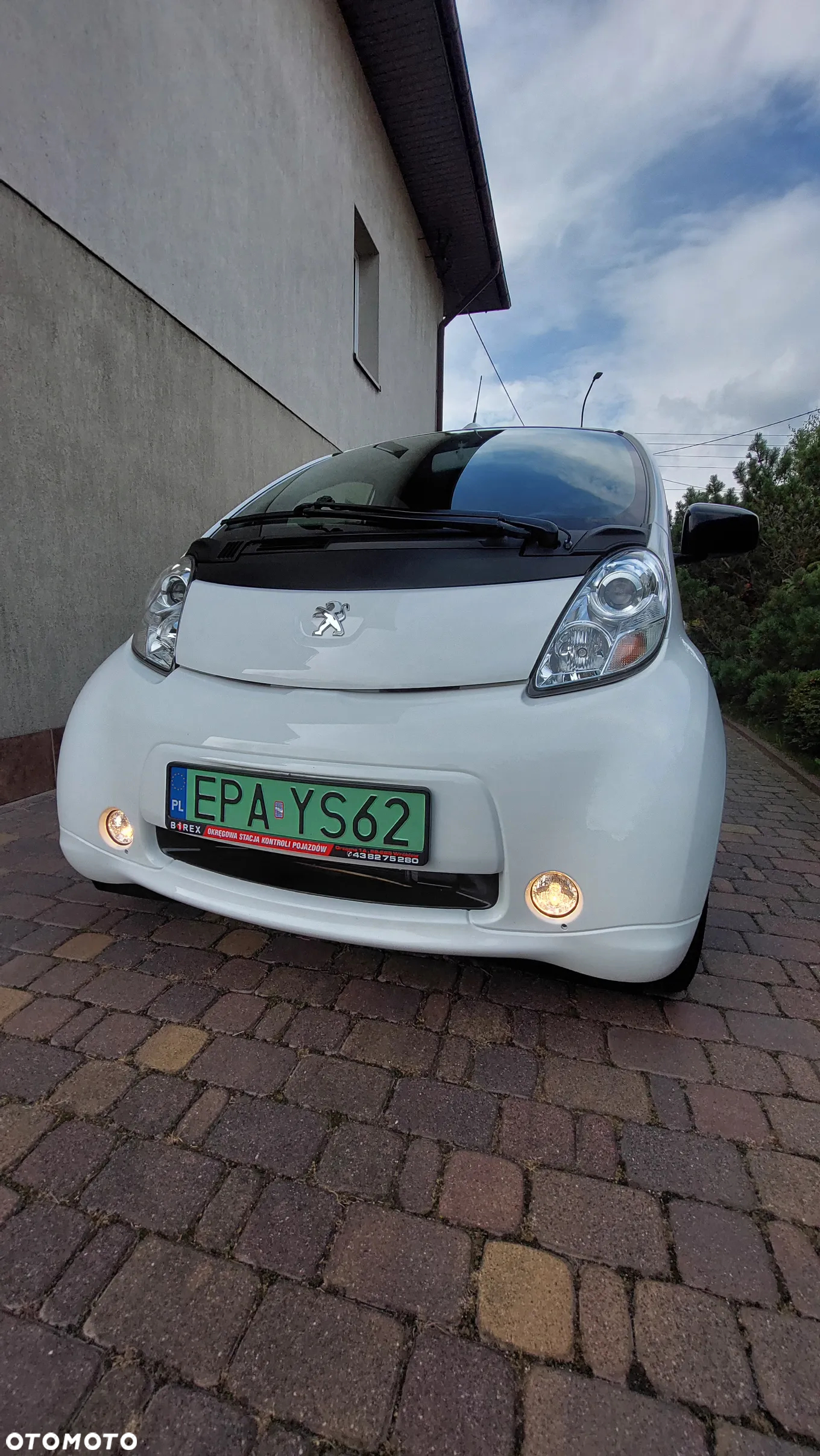 Peugeot iOn Active - 6