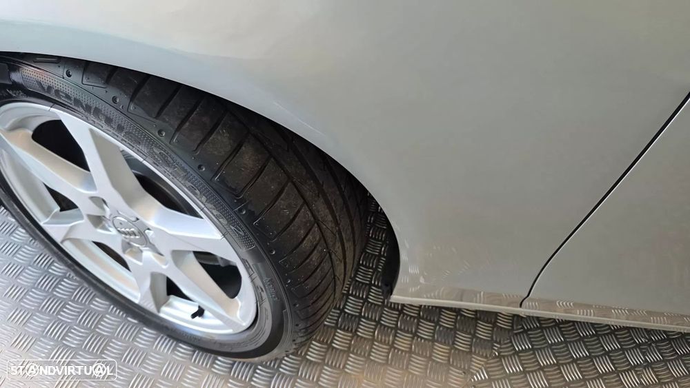 Audi A4 Avant 2.0 TDI Sport - 30