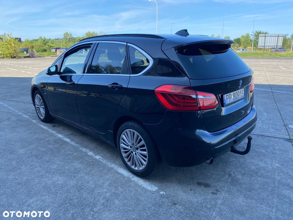 BMW Seria 2 218d xDrive Luxury Line - 7