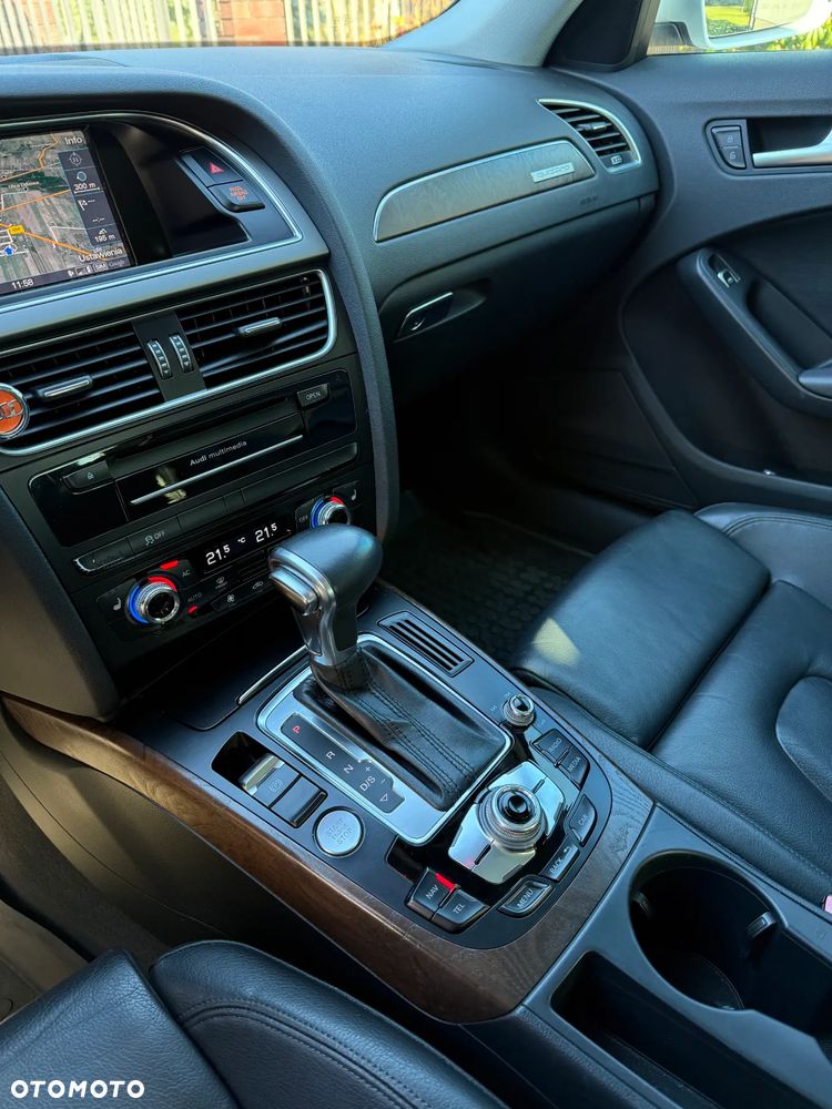 Audi A4 Allroad - 12