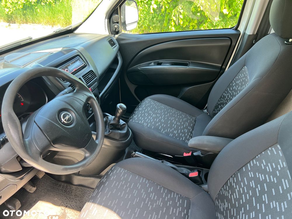 Opel Combo - 13