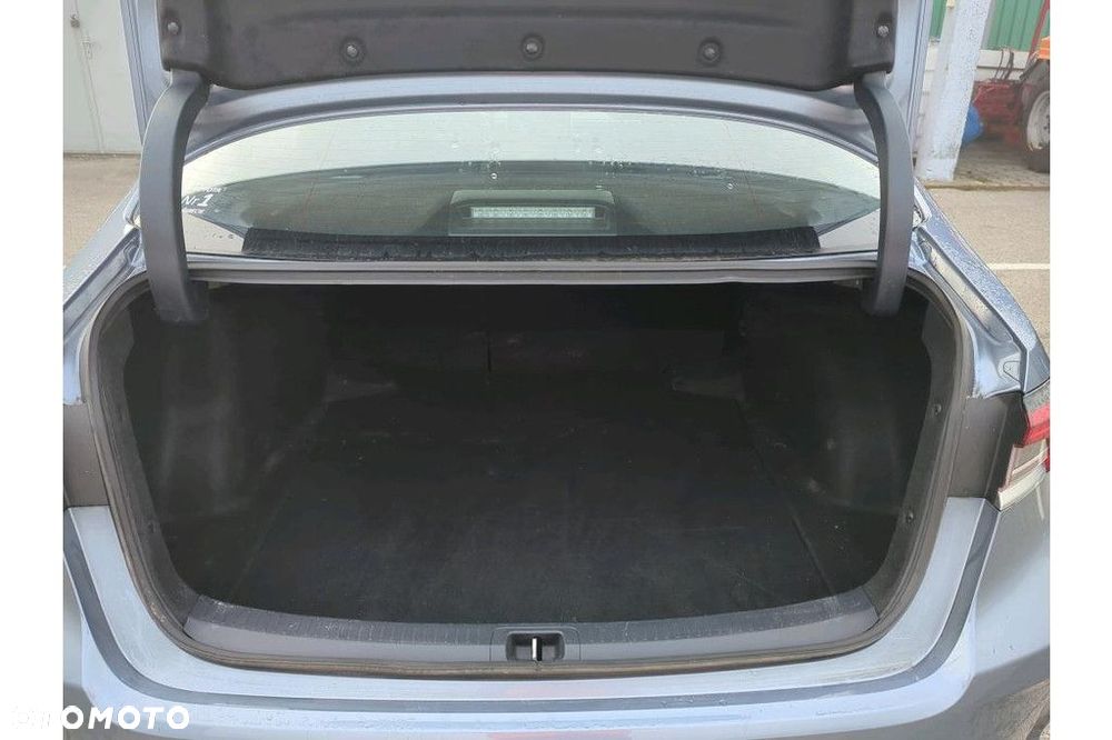Toyota Corolla - 9