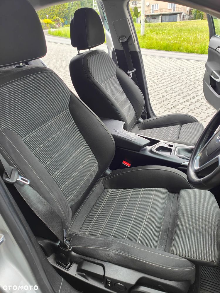 Opel Insignia - 13