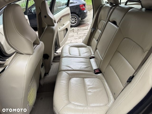 Volvo XC 70 - 8