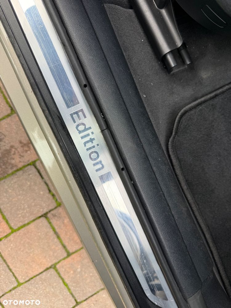 BMW Seria 3 320d Touring Sport-Aut Blue Performance Luxury Line - 23