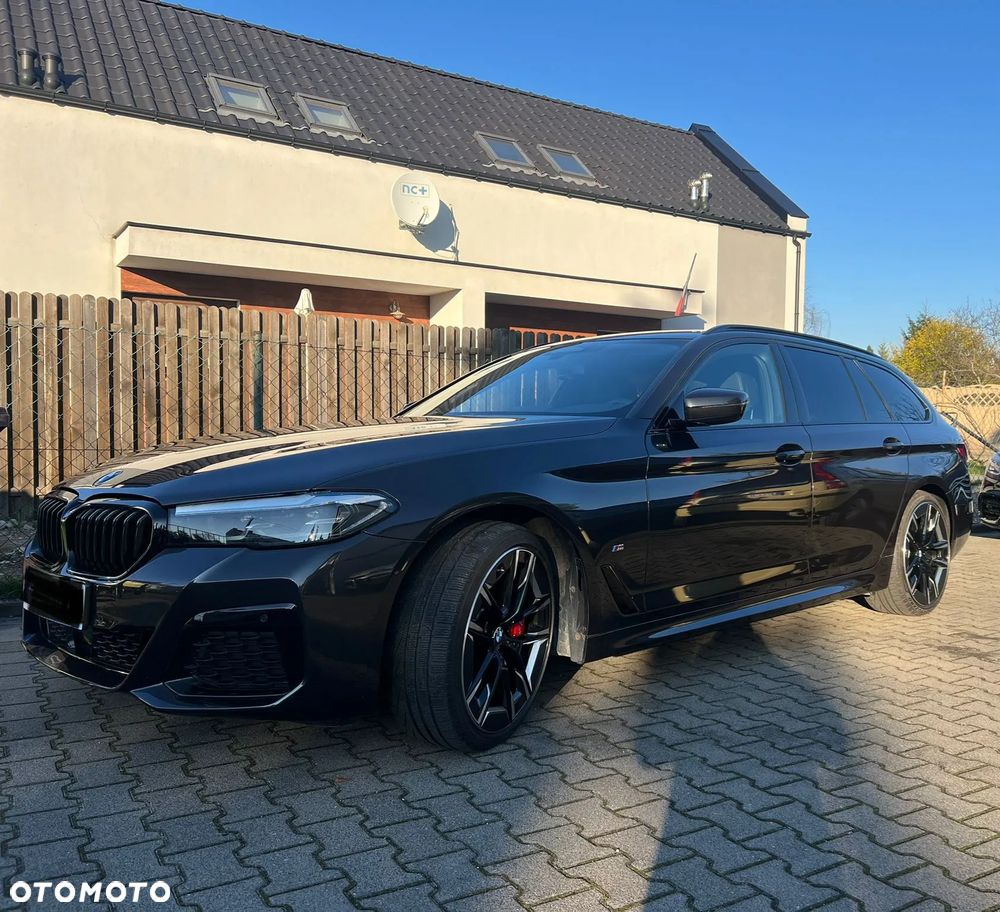 BMW Seria 5 540d xDrive Touring M Sport Edition - 3