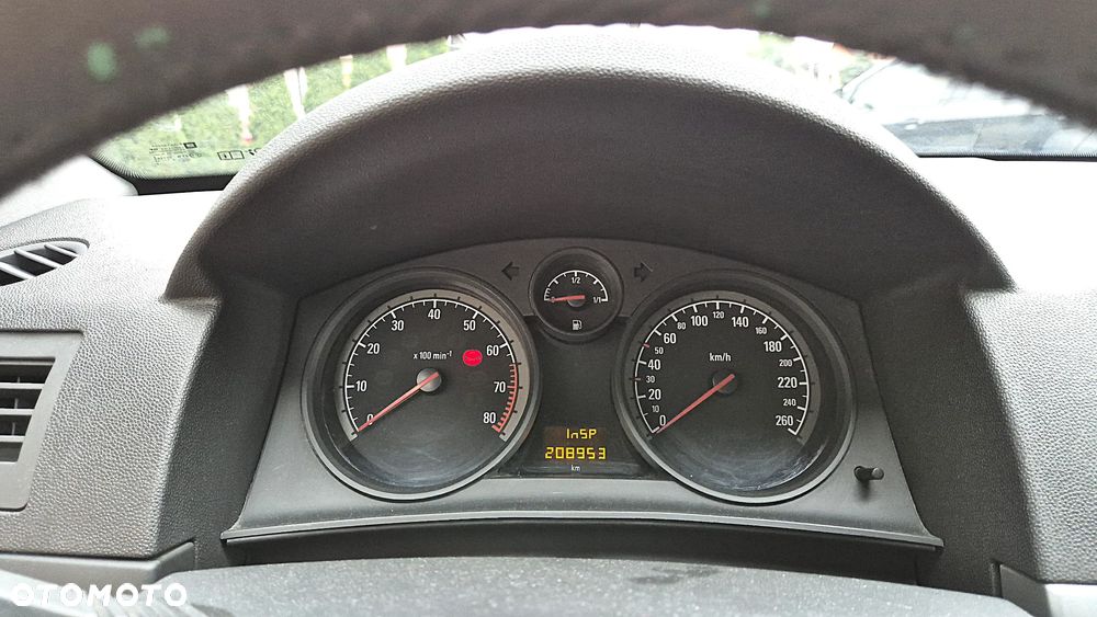 Opel Astra 1.6 Enjoy - 10