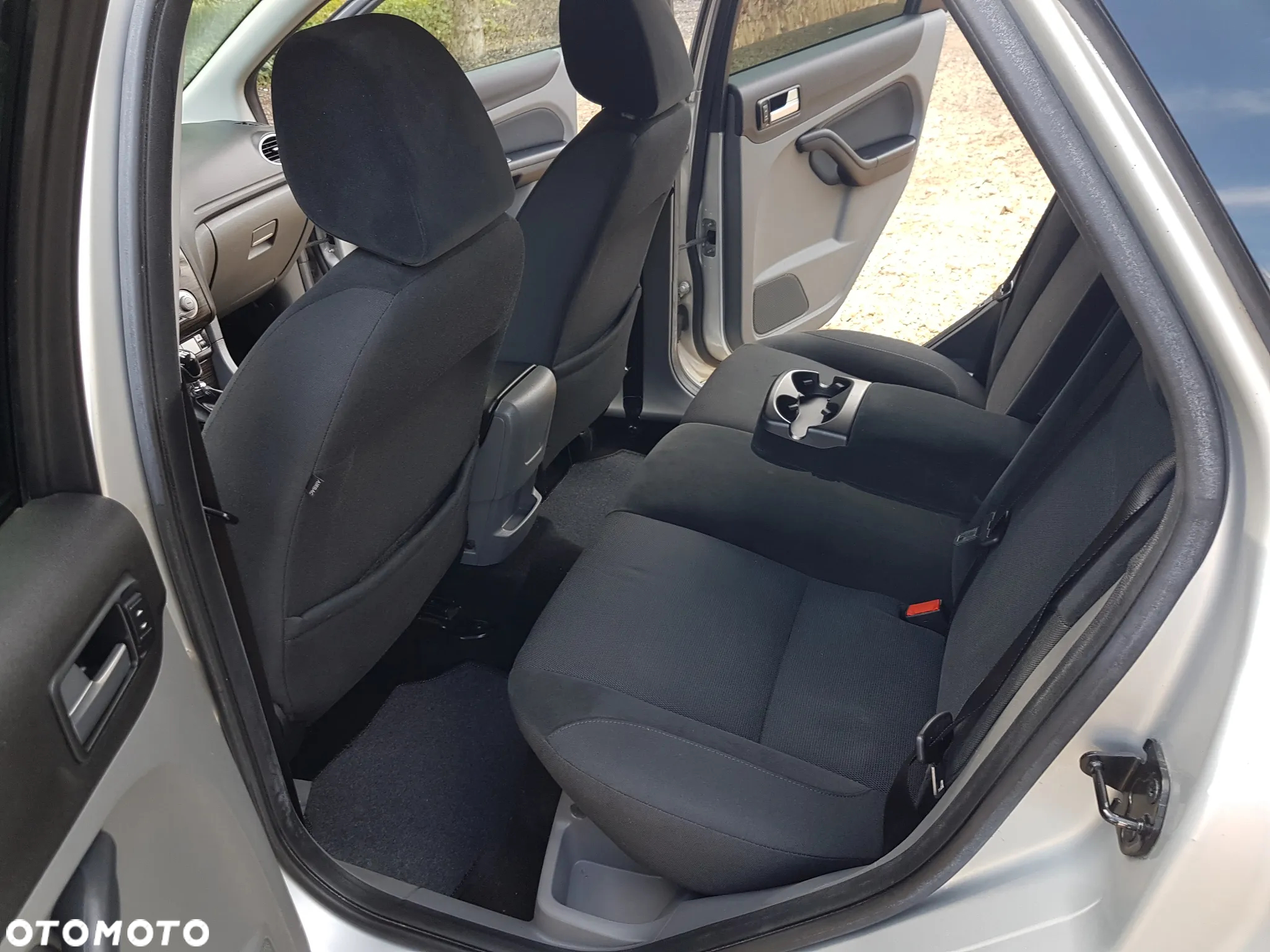 Ford Focus 2.0 TDCi DPF Ghia - 16