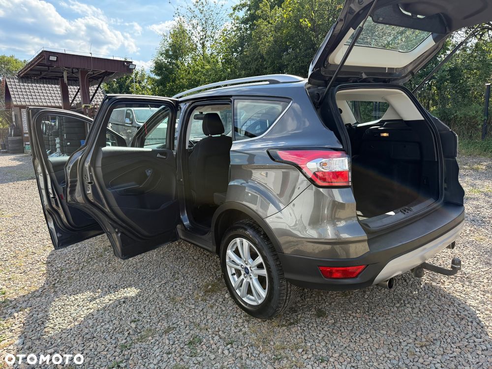 Ford Kuga - 24