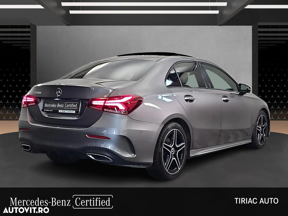 Mercedes-Benz A 200 Sedan 7G-DCT AMG Line - 7