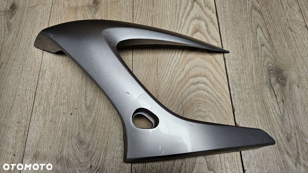 Owiewka boczna wypełnienie bumerang Yamaha FZ6 Fazer 04-07  5VX-2830C - 2