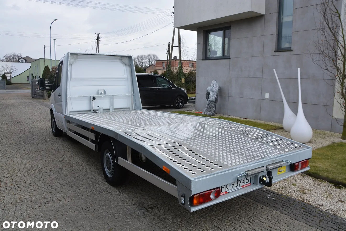 Mercedes-Benz Sprinter - 8