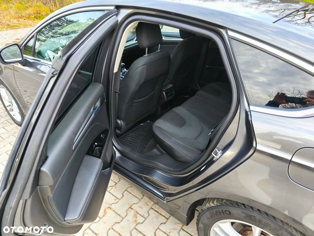 Ford Mondeo 2.0 TDCi Titanium - 10