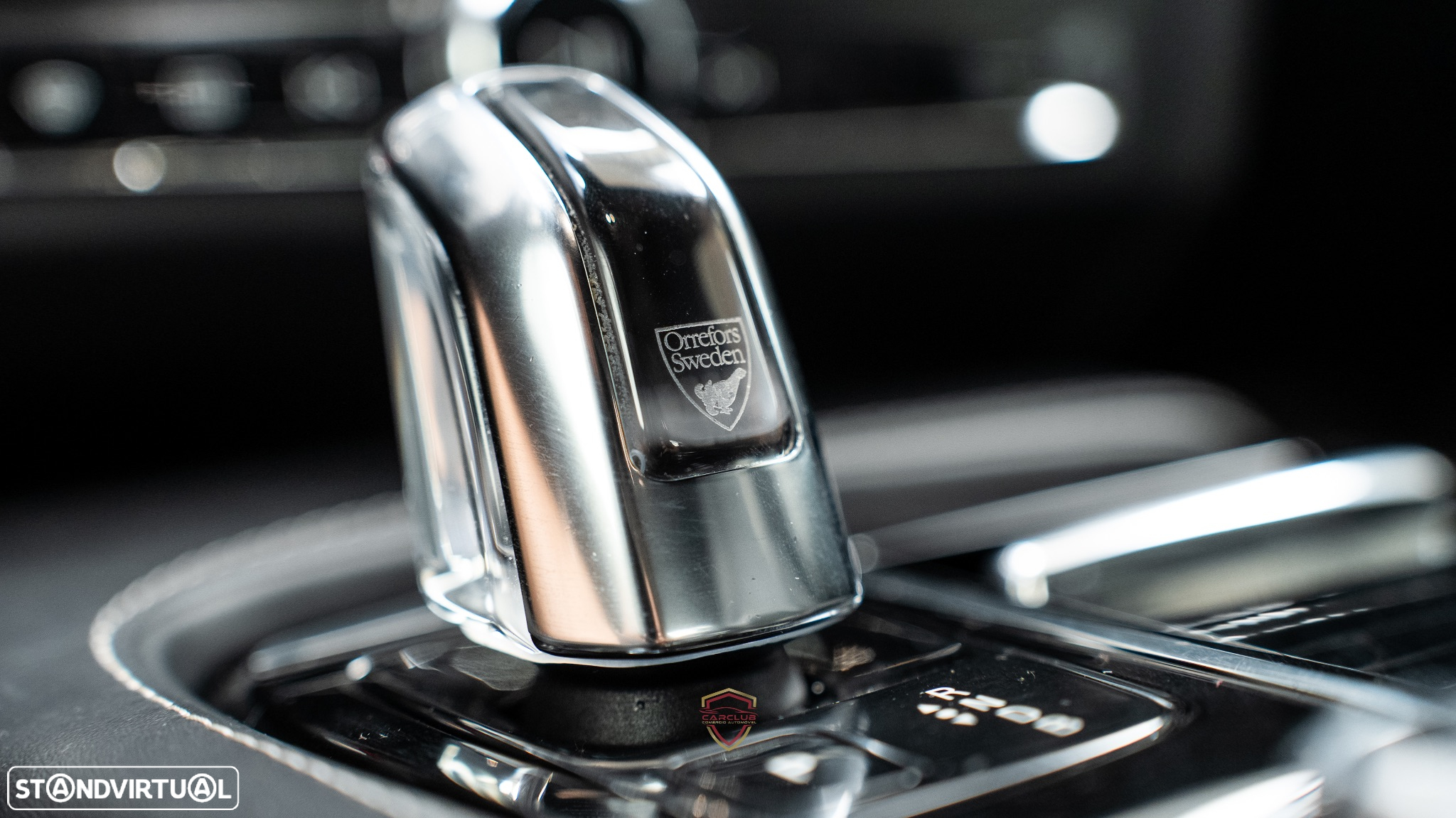 Volvo S90 2.0 T8 R-Design AWD Geartronic - 32