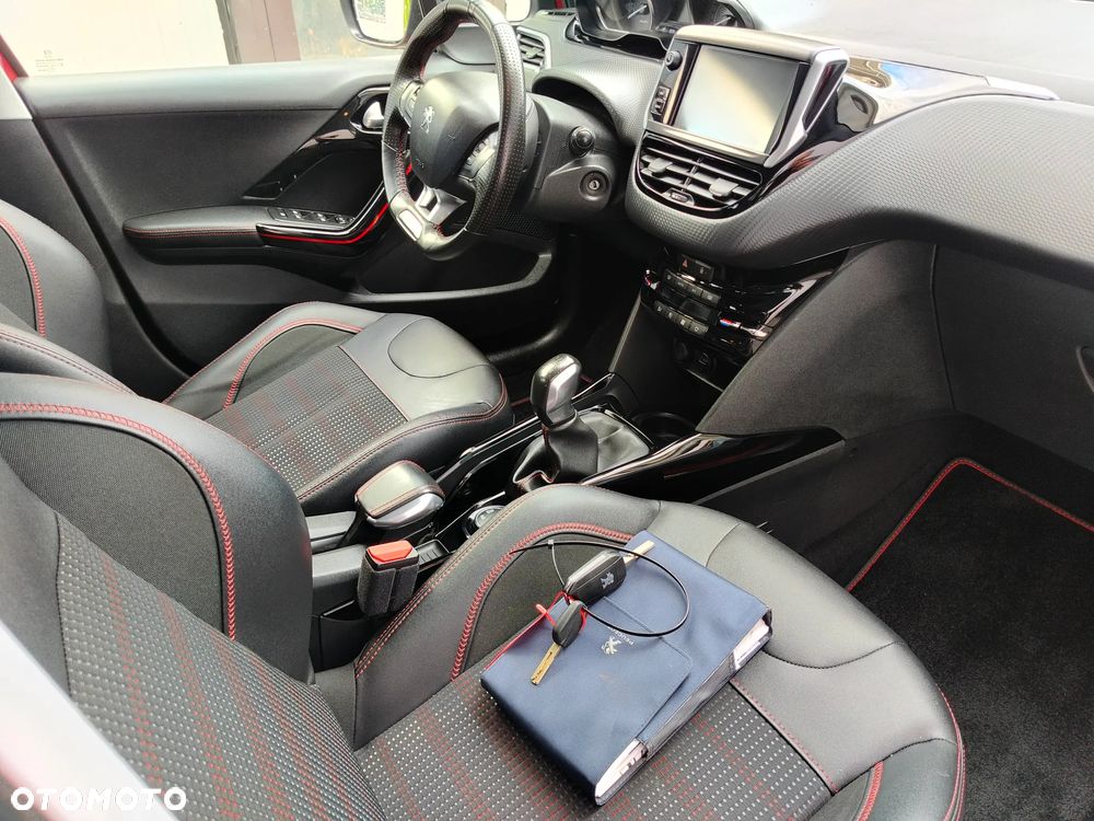 Peugeot 2008 PureTech 110 Stop&Start GT-Line Edition - 23