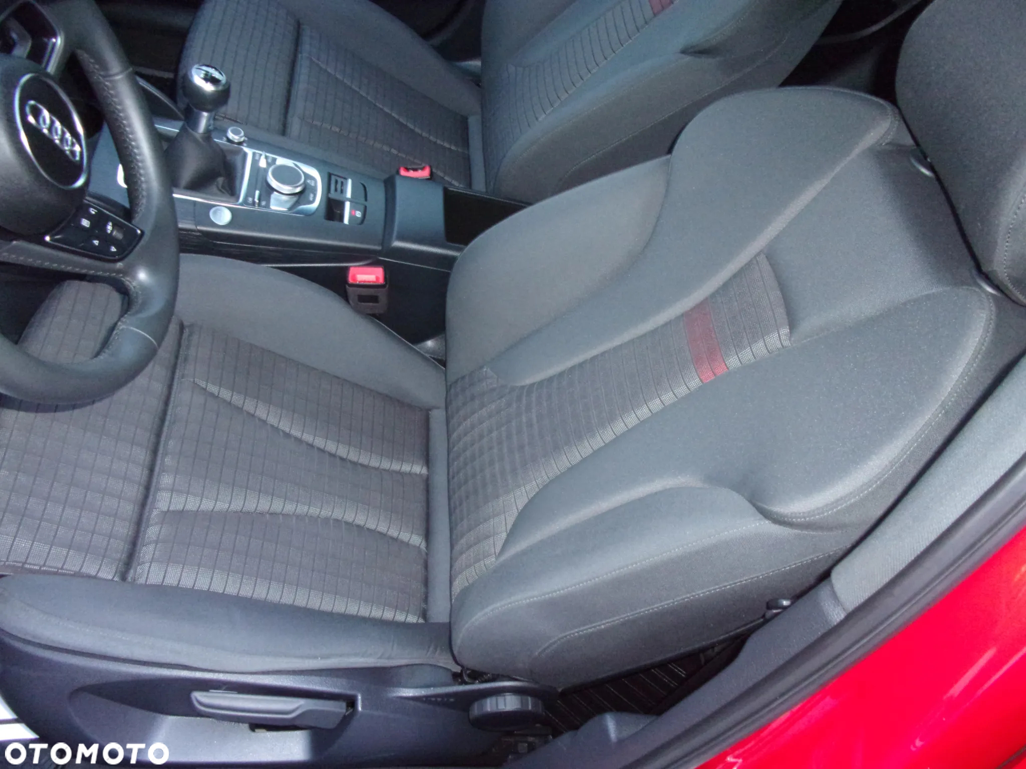 Audi A3 35 TFSI Sportback S line - 27