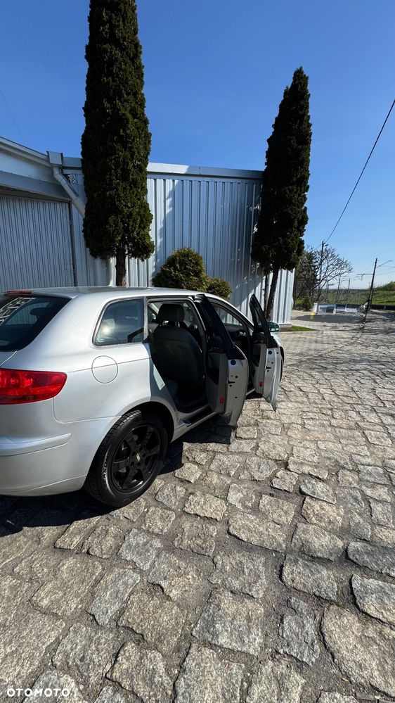 Audi A3 Sportback 2.0 FSI Ambiente Tiptr - 8