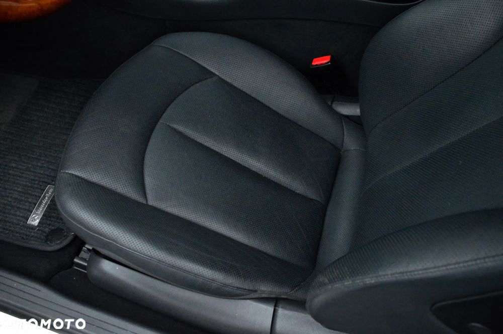 Mercedes-Benz CLK - 22