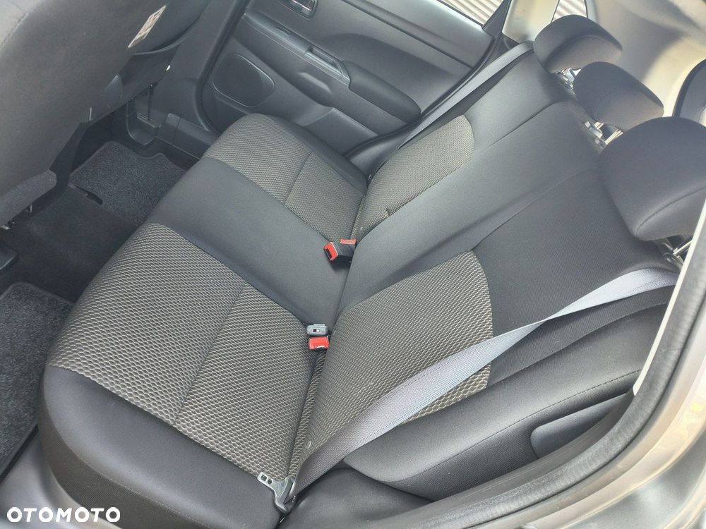Mitsubishi ASX - 11