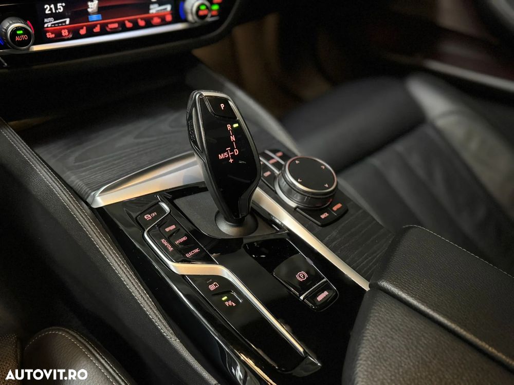 BMW Seria 5 530e xDrive Aut. - 14