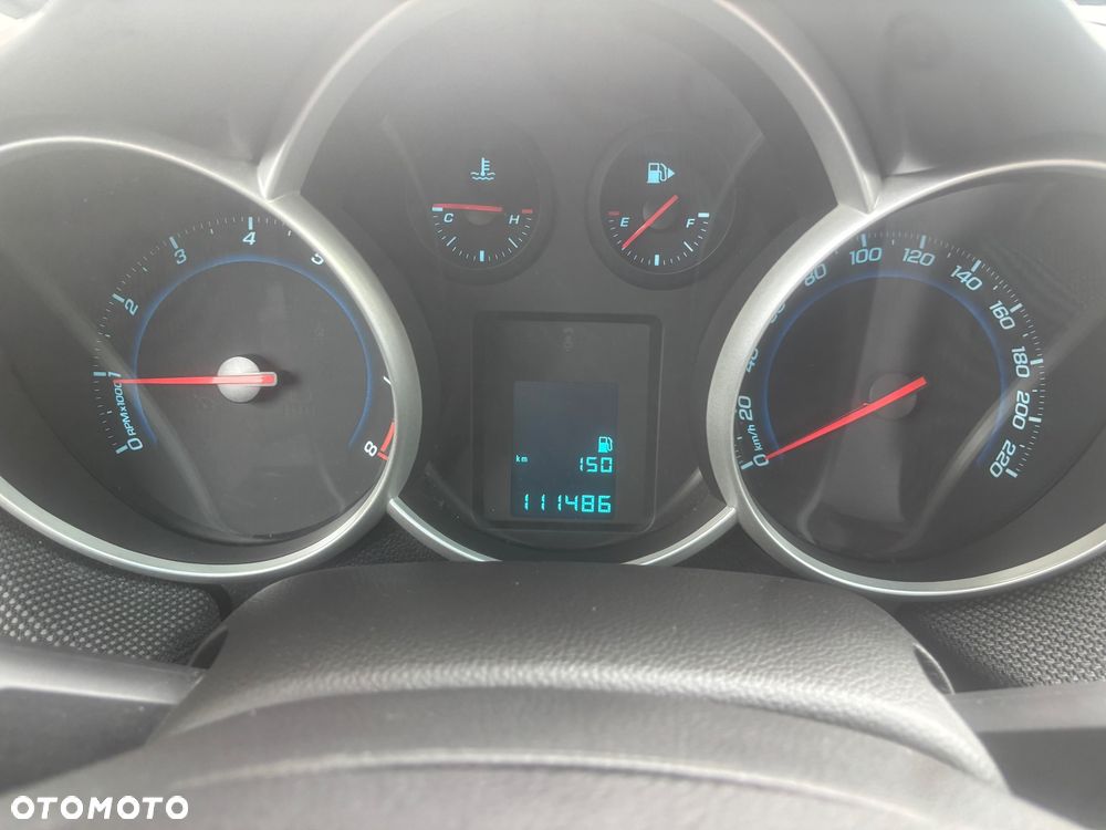 Chevrolet Cruze 1.6 LT - 2