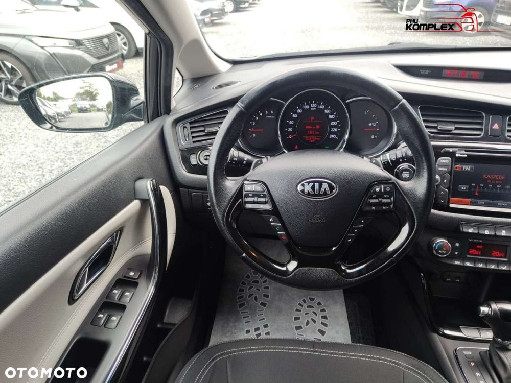 Kia Ceed - 15