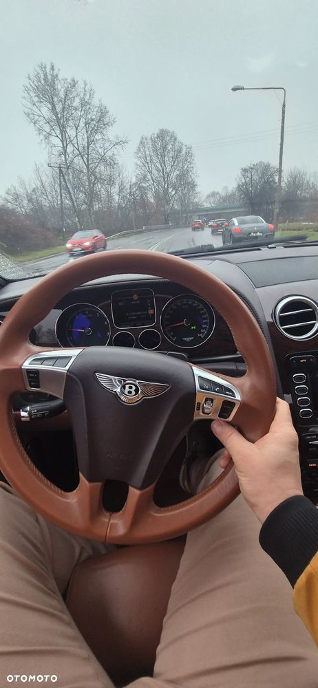 Bentley Continental GT - 6