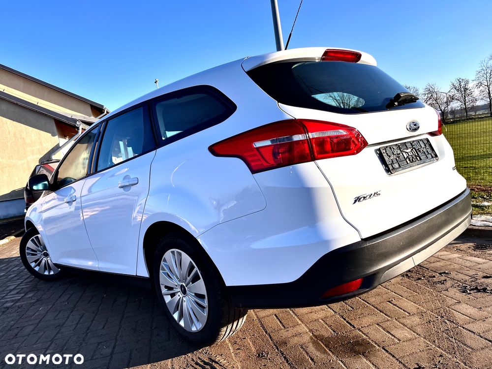 Ford Focus 1.0 EcoBoost STart-Stopp-System ACTIVE - 2