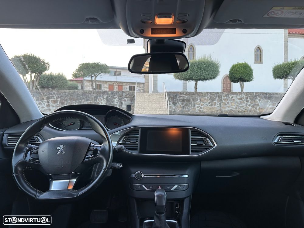 Peugeot 308 SW BlueHDi 120 EAT6 Stop & Start Active - 28