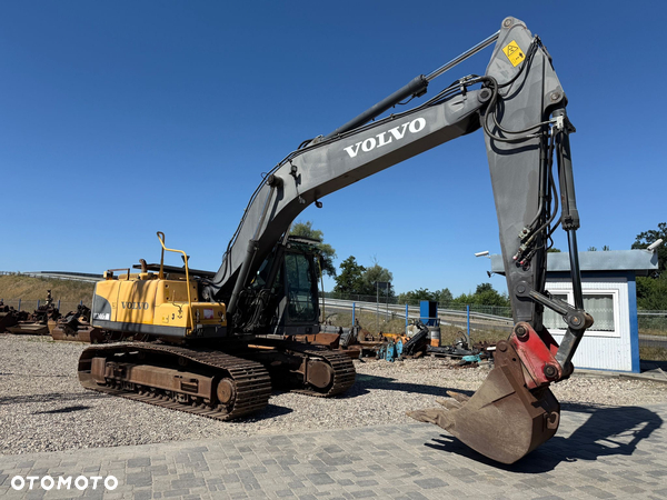 Volvo EC240CNL