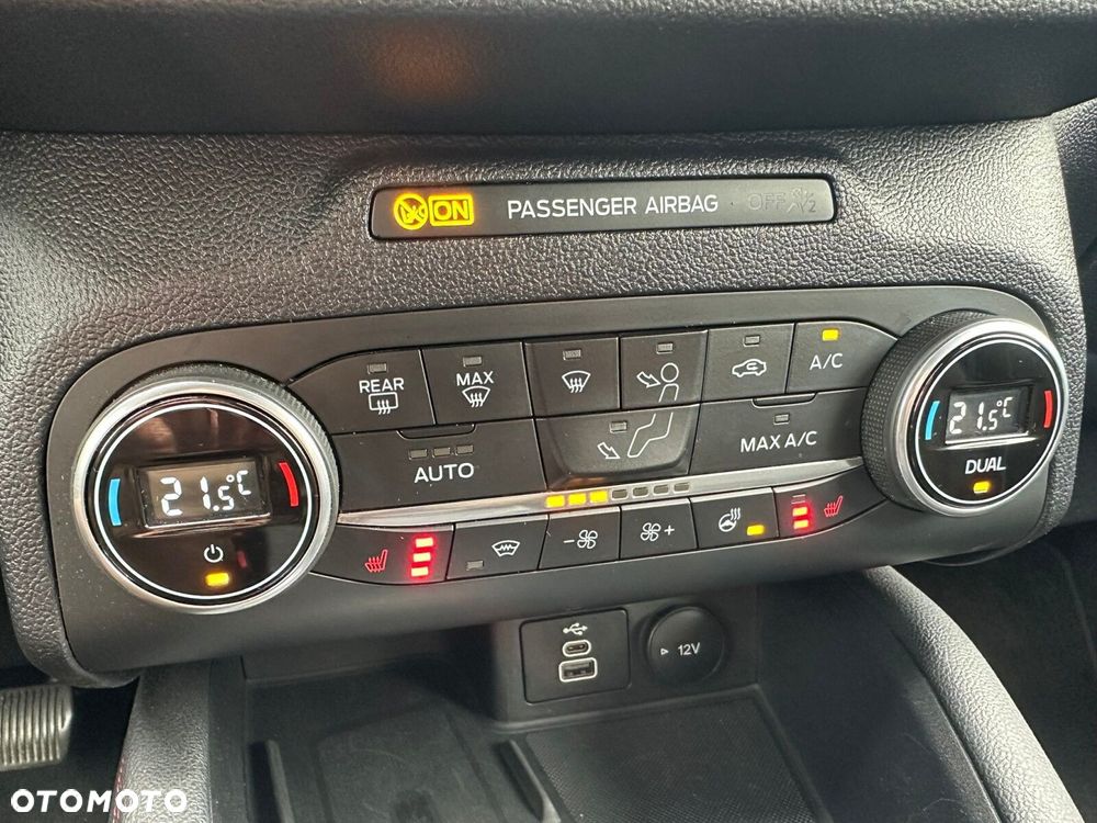 Ford Kuga - 22