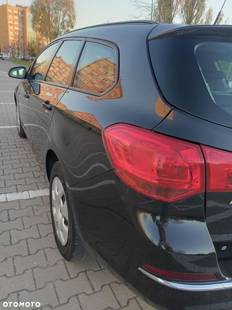 Opel Astra IV 1.7 CDTI Essentia - 8