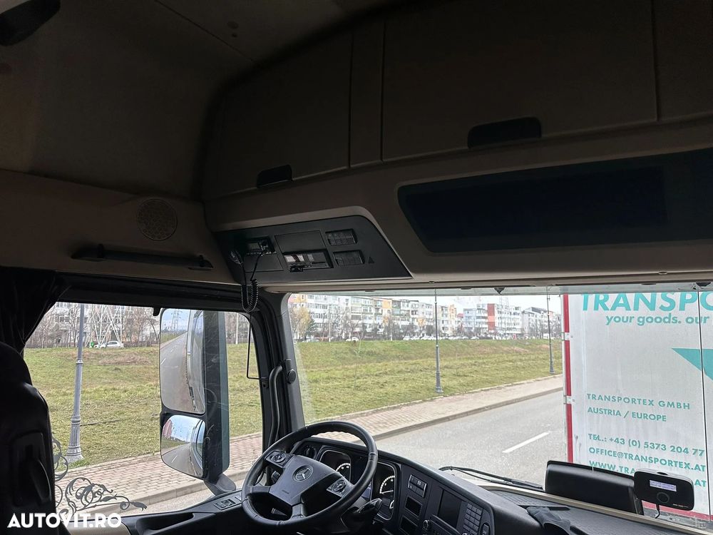 Mercedes-Benz Actros - 8