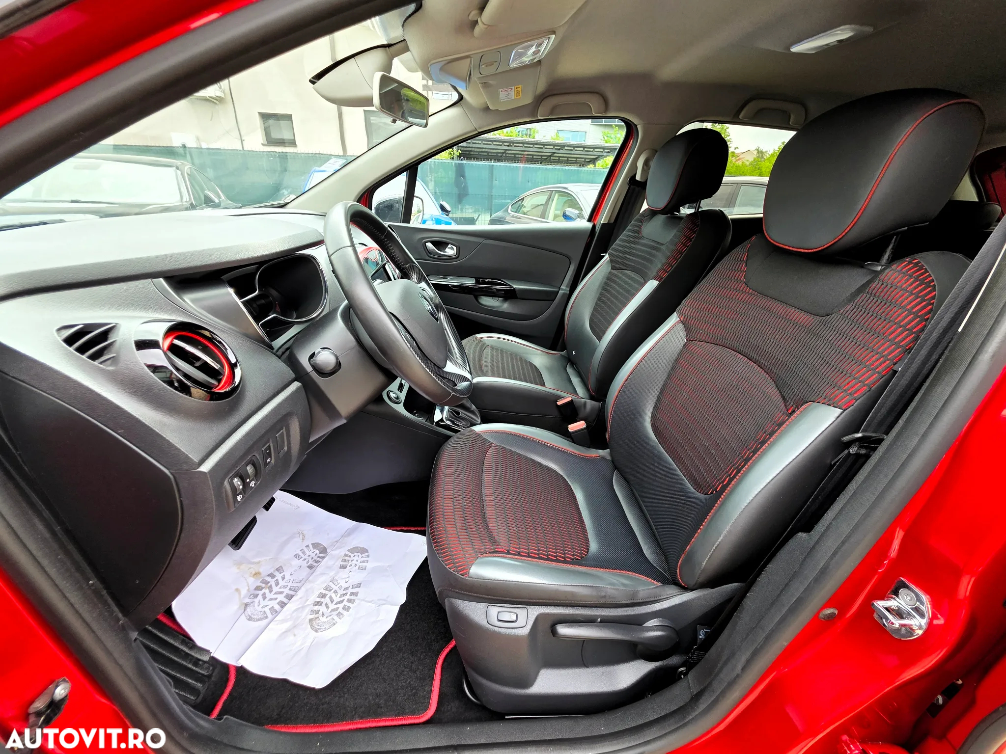 Renault Captur dCi 90 EDC Helly Hansen - 22