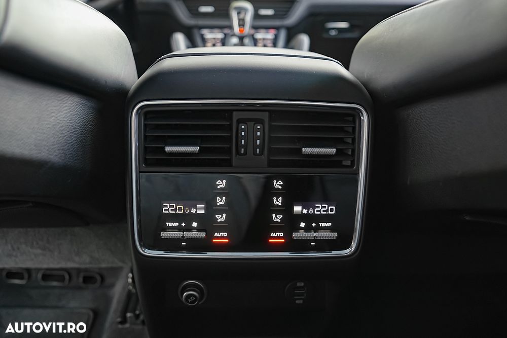 Porsche Cayenne Coupe Tiptronic S - 30