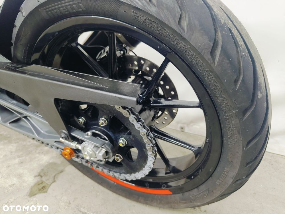 KTM RC 390 - 24