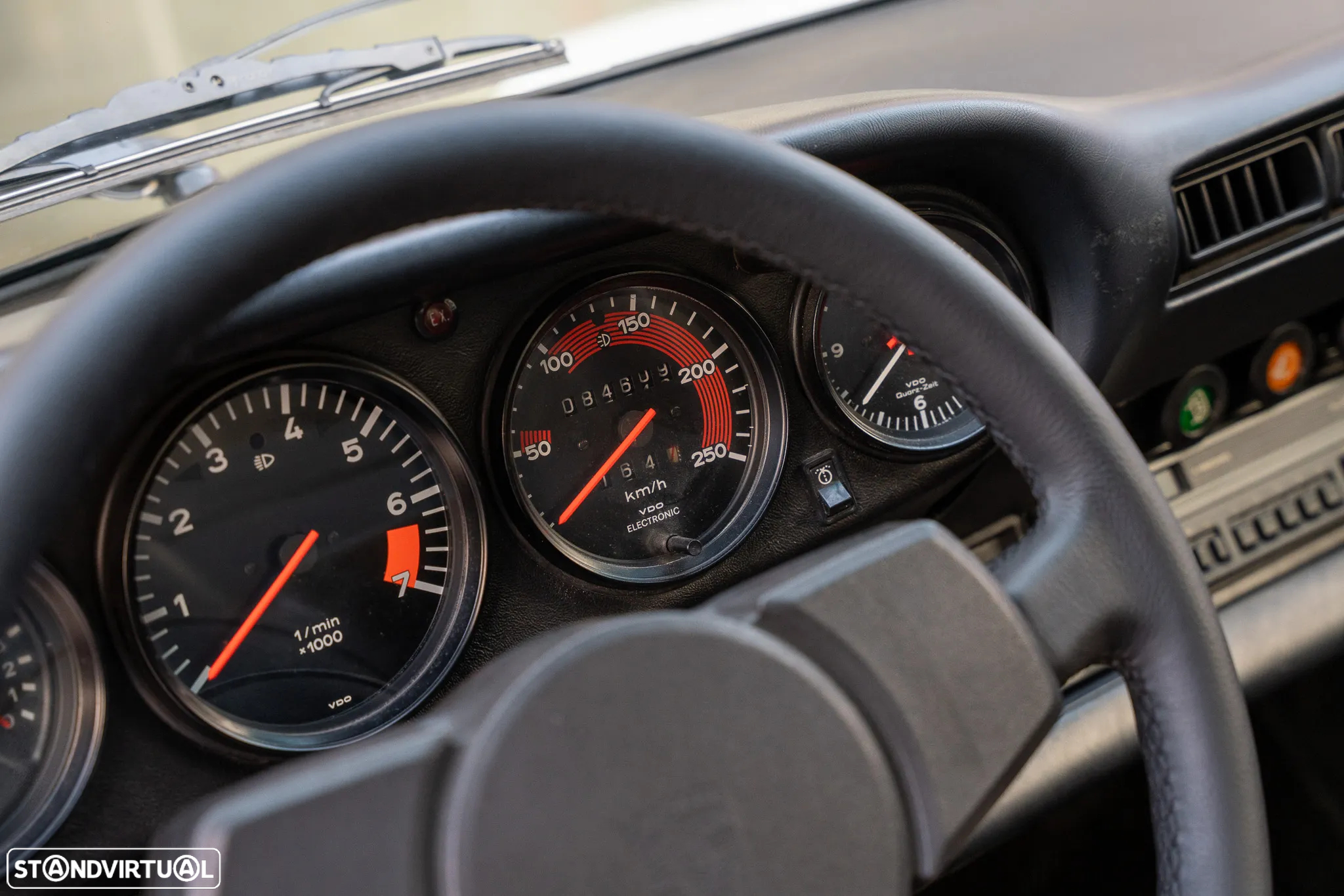 Porsche 911 Série G - 11