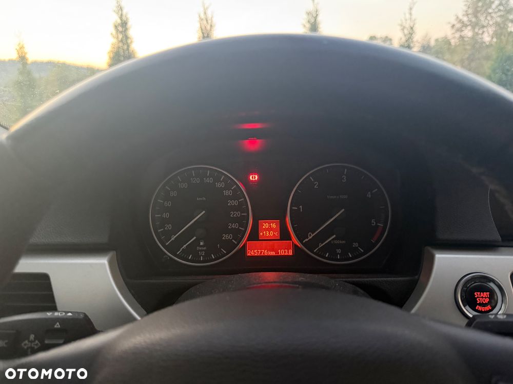 BMW Seria 3 320d xDrive - 15