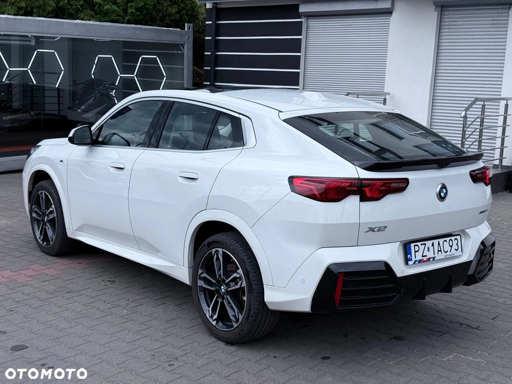 BMW X2 - 10