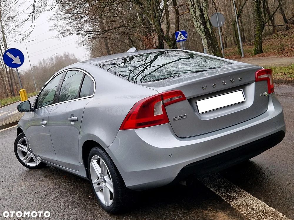 Volvo S60 D2 Summum - 13